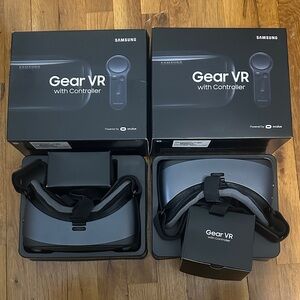 Samsung Gear VR with Controller - Dark Gray